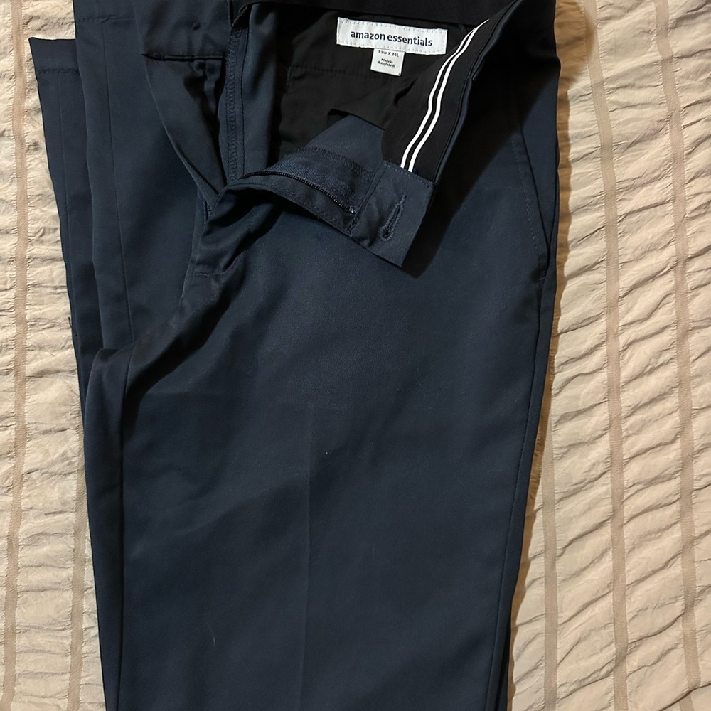 Amazon Essentials Men's Dark Blue Chinos